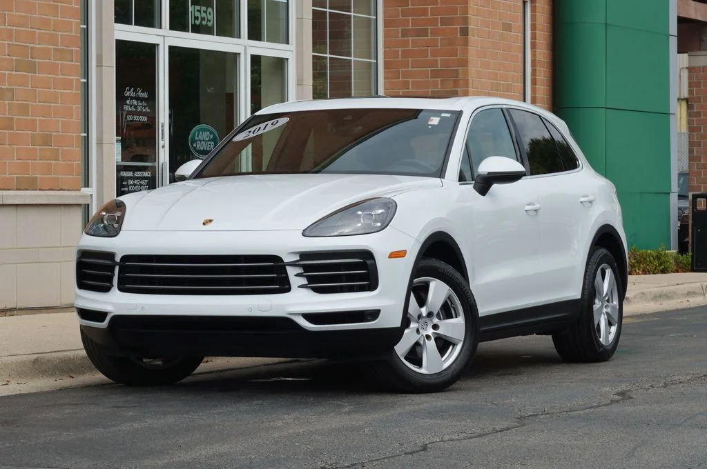 Used 2019 White Porsche Base image 1