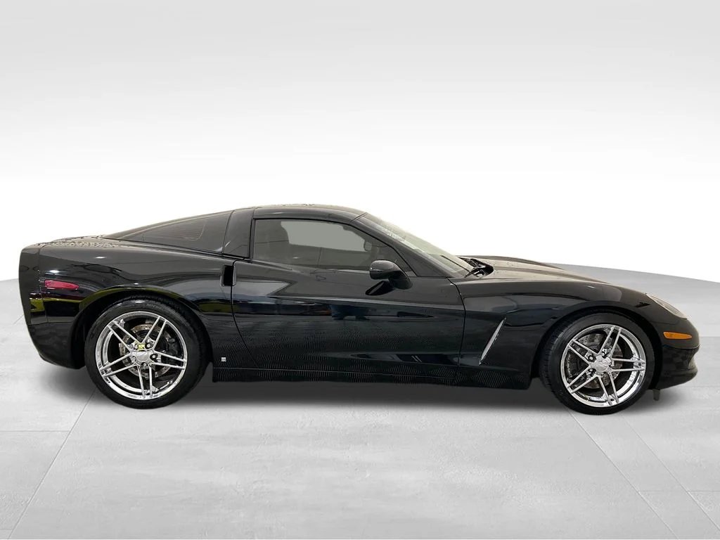 Used 2008 Black Chevrolet Base image 7