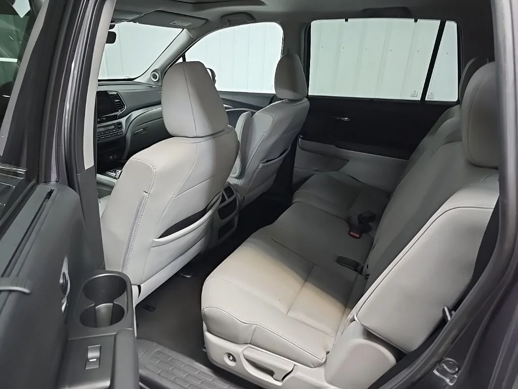 Used 2022 Gray Honda EX-L image 31