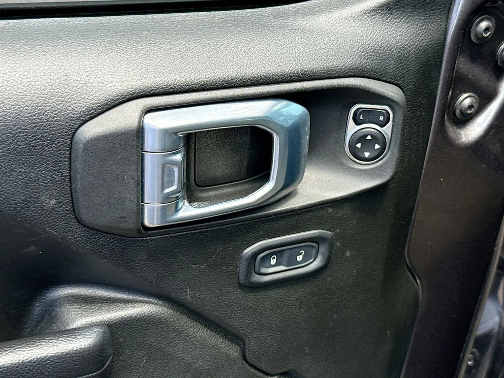 Used 2022 Gray Jeep Unlimited Sport S image 19