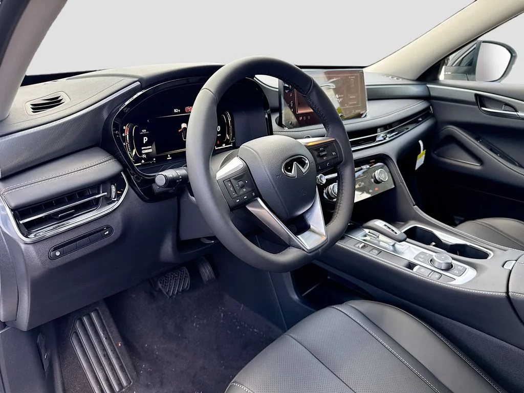 New 2027 RADIANT WHITE INFINITI Pure FWD image 9