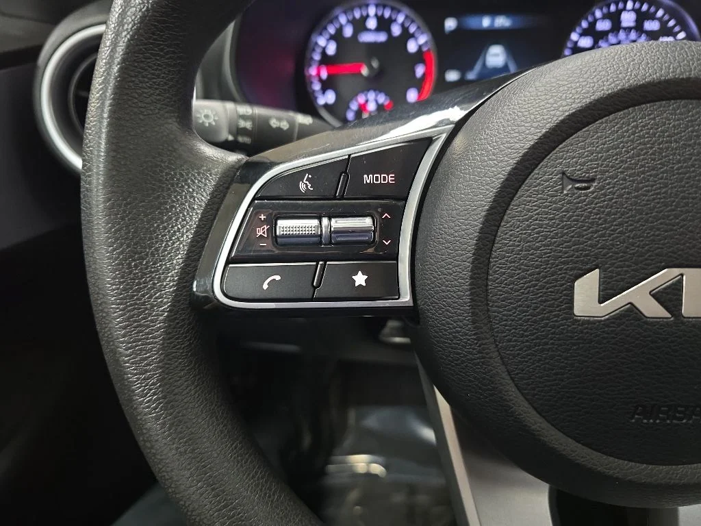 Used 2023 Gray Kia LXS image 19