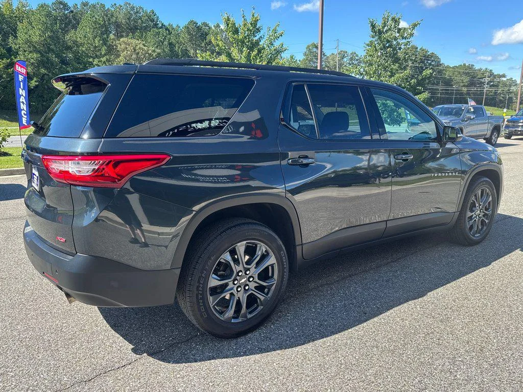 Used 2019 Graphite Metallic Chevrolet AWD 4dr RS w/2LT image 4