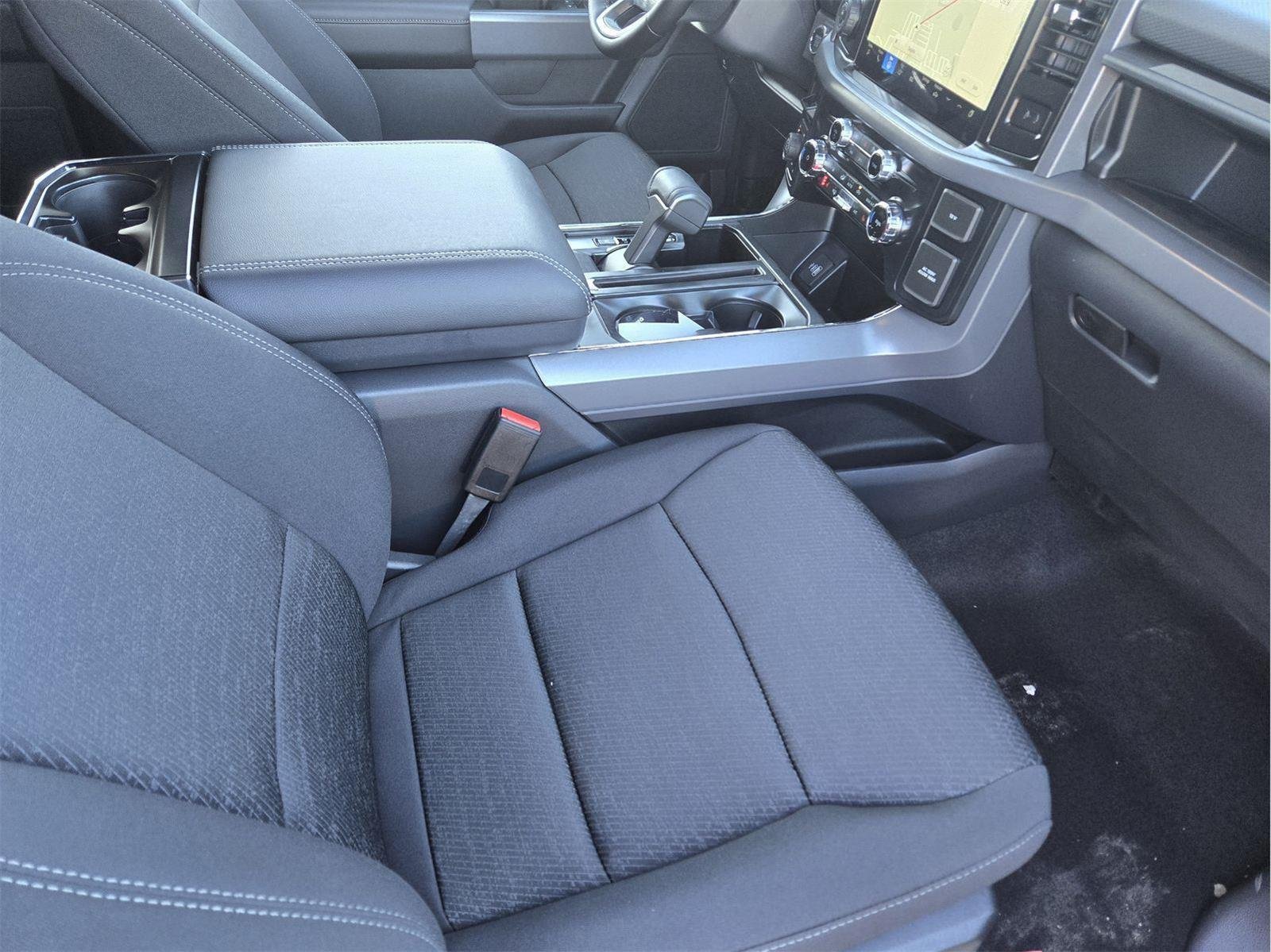 New 2026 Carbonized Gray Metallic Ford XLT image 9