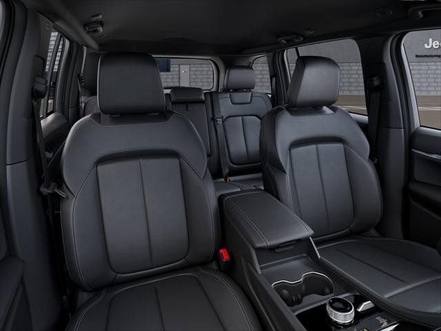 New 2026 Silver Zynith Exterior Paint Jeep Limited image 30