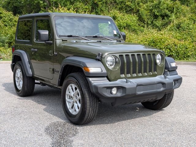 Used 2023 Green Jeep Sport S image 7