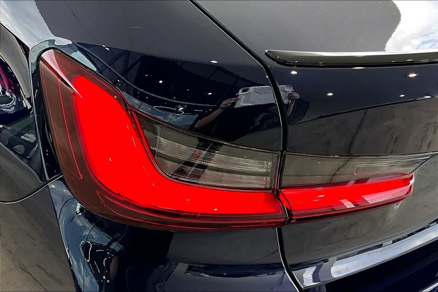 New 2026 Tanzanite Blue II Metallic BMW 330i NA image 15