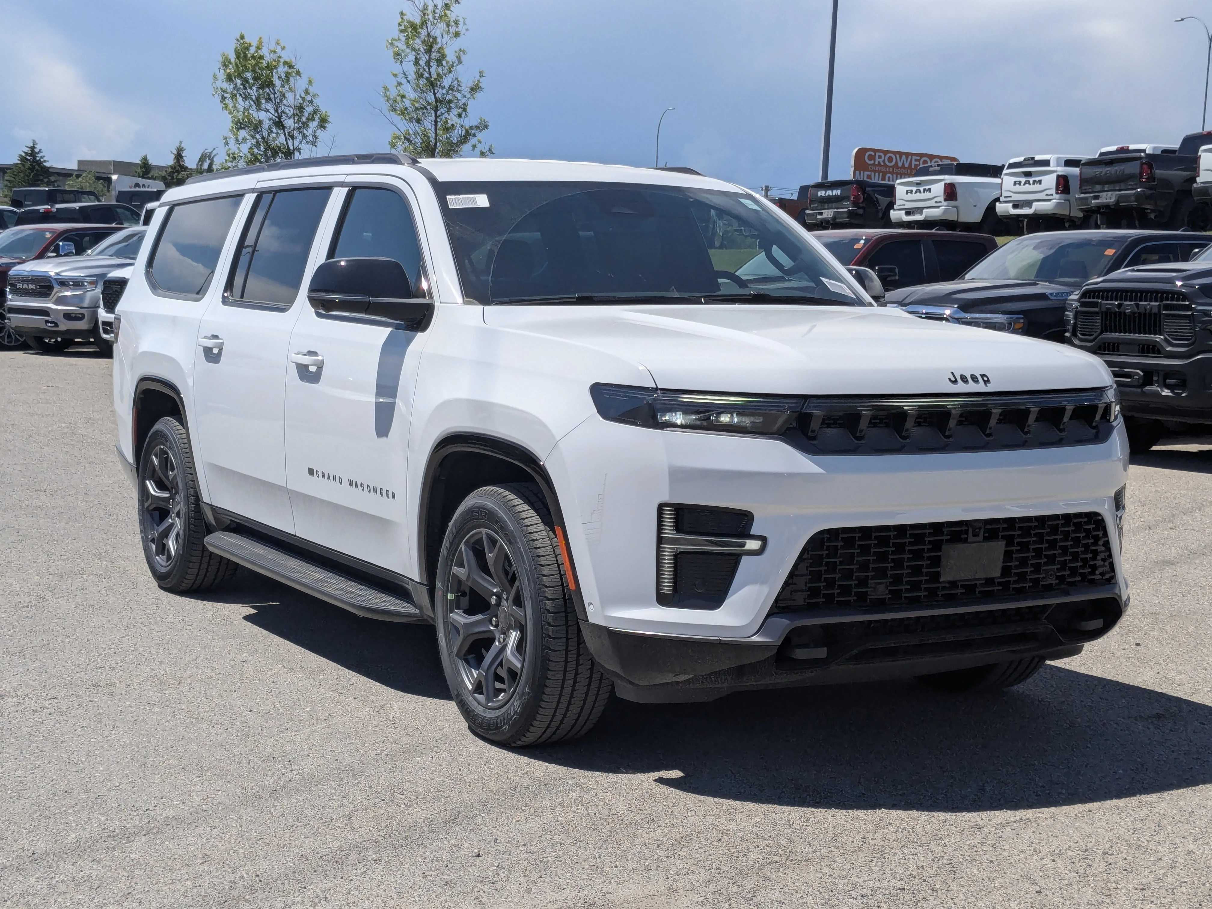 New 2026 White Jeep Limited Altitude - - 4x4 - 3.0L Hurricane Twin Turbo - HD Tow Pkg - 20 Blk Wheels & More! image 2