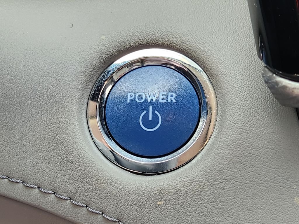 Used 2022 Magnetic Gray Metallic Toyota Platinum image 19