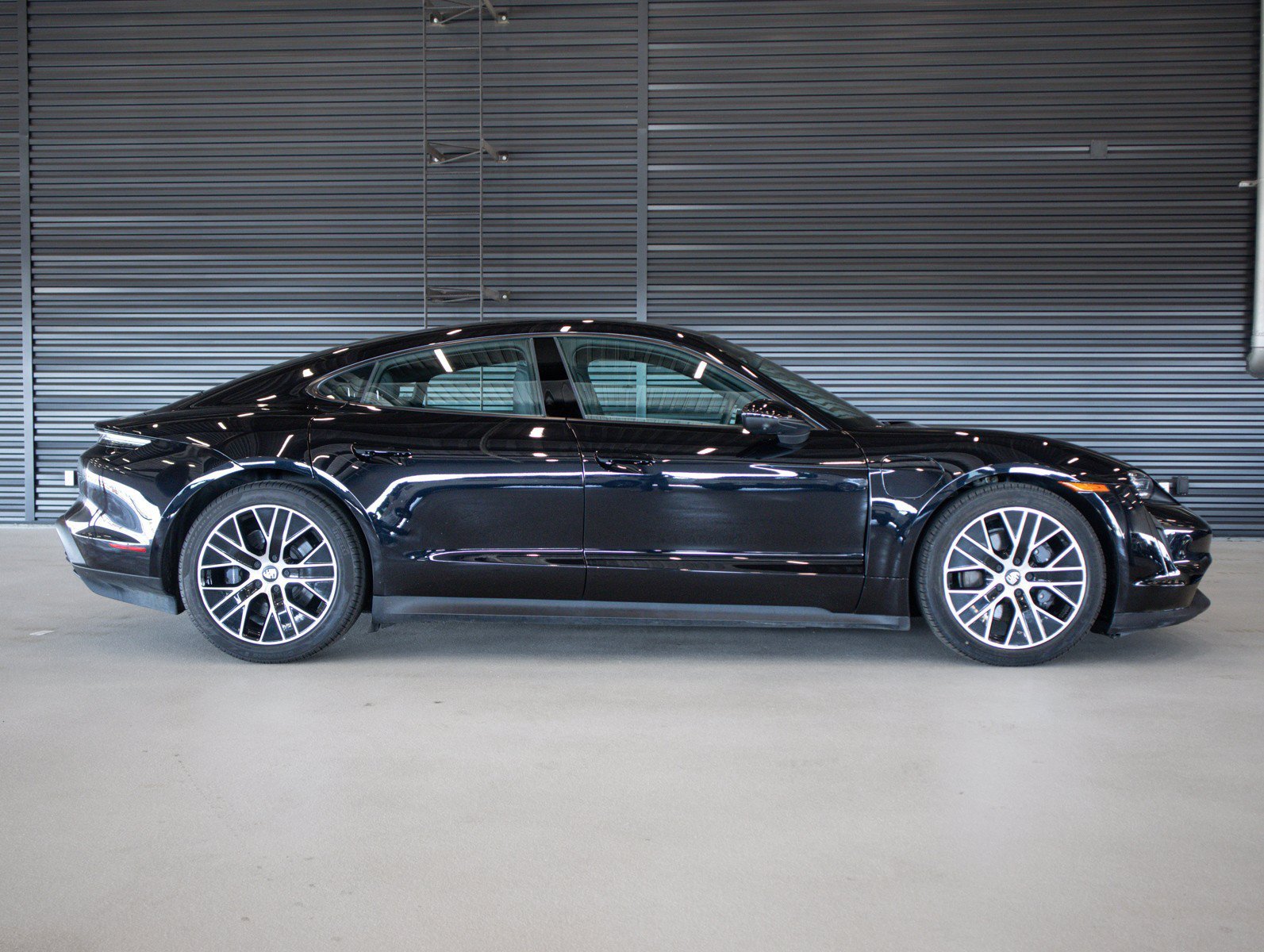 Certified Used 2023 Jet Black Metallic Porsche  image 10