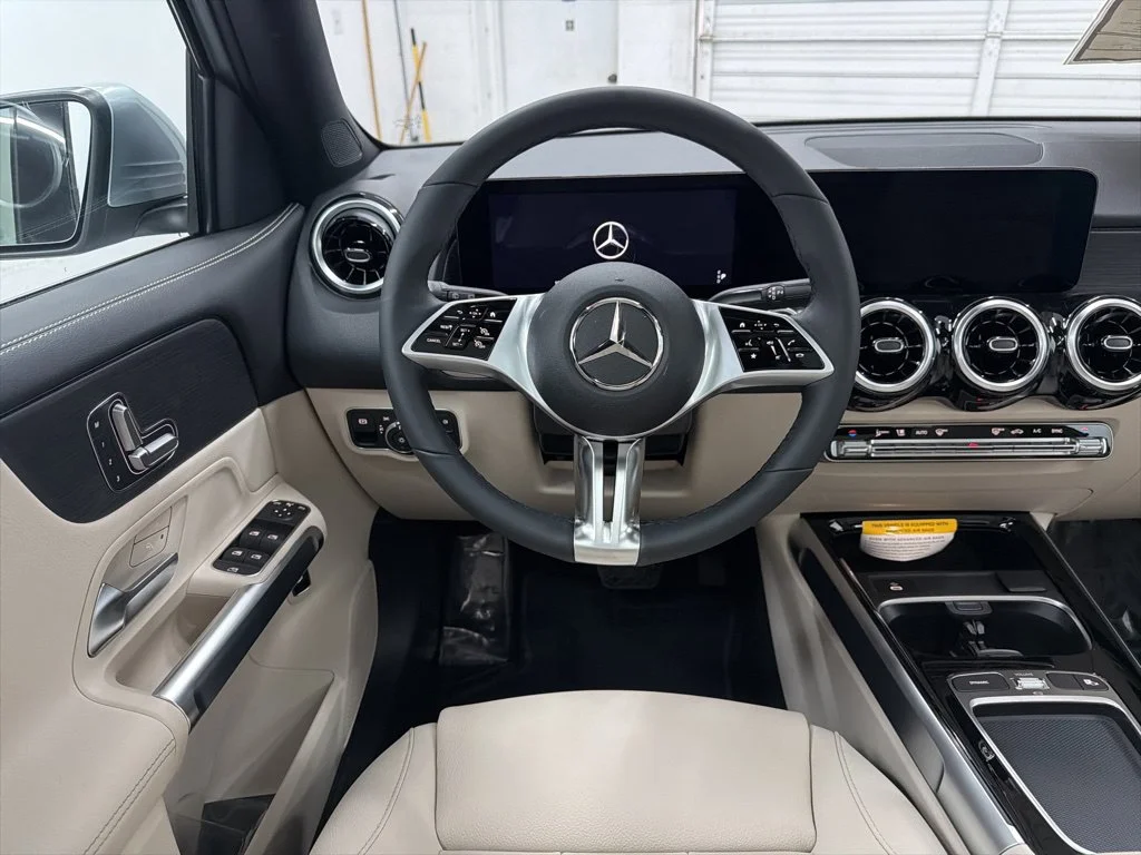 Used 2026 Silver Mercedes-Benz GLB 250 image 20