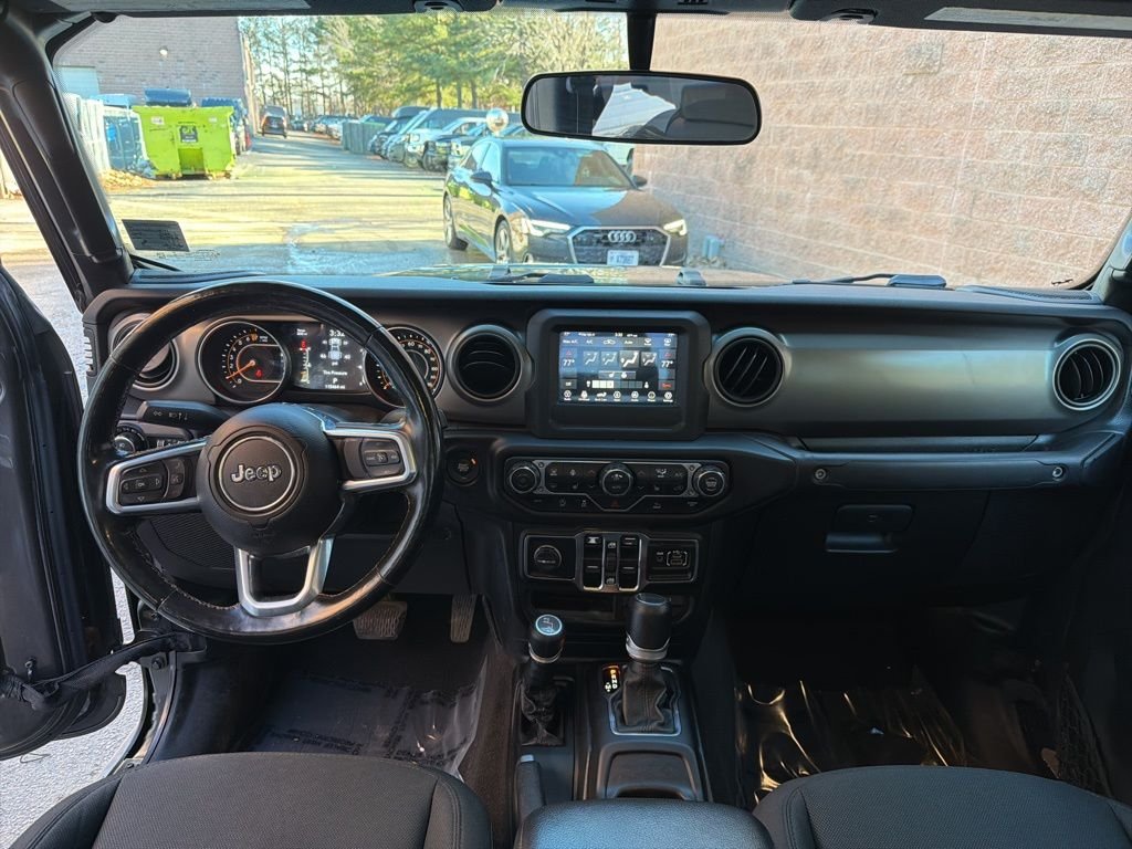 Used 2020 Gray Jeep Sport image 18