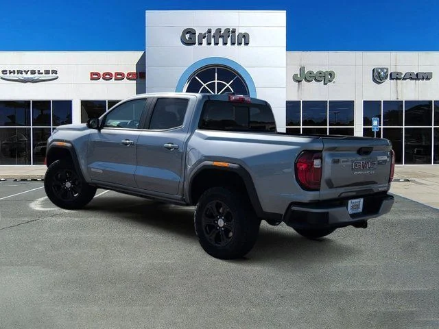 Used 2024 Silver GMC Elevation image 9