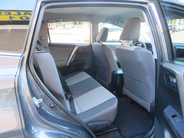 Used 2015  Toyota LE image 11