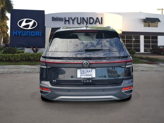 Used 2025  Volkswagen 1.5T SE image 5