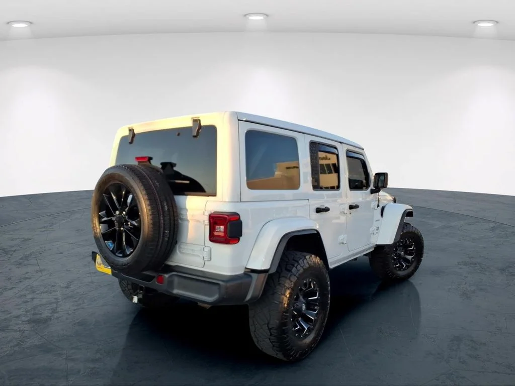 Used 2022 White Jeep Unlimited Sahara 4xe image 8