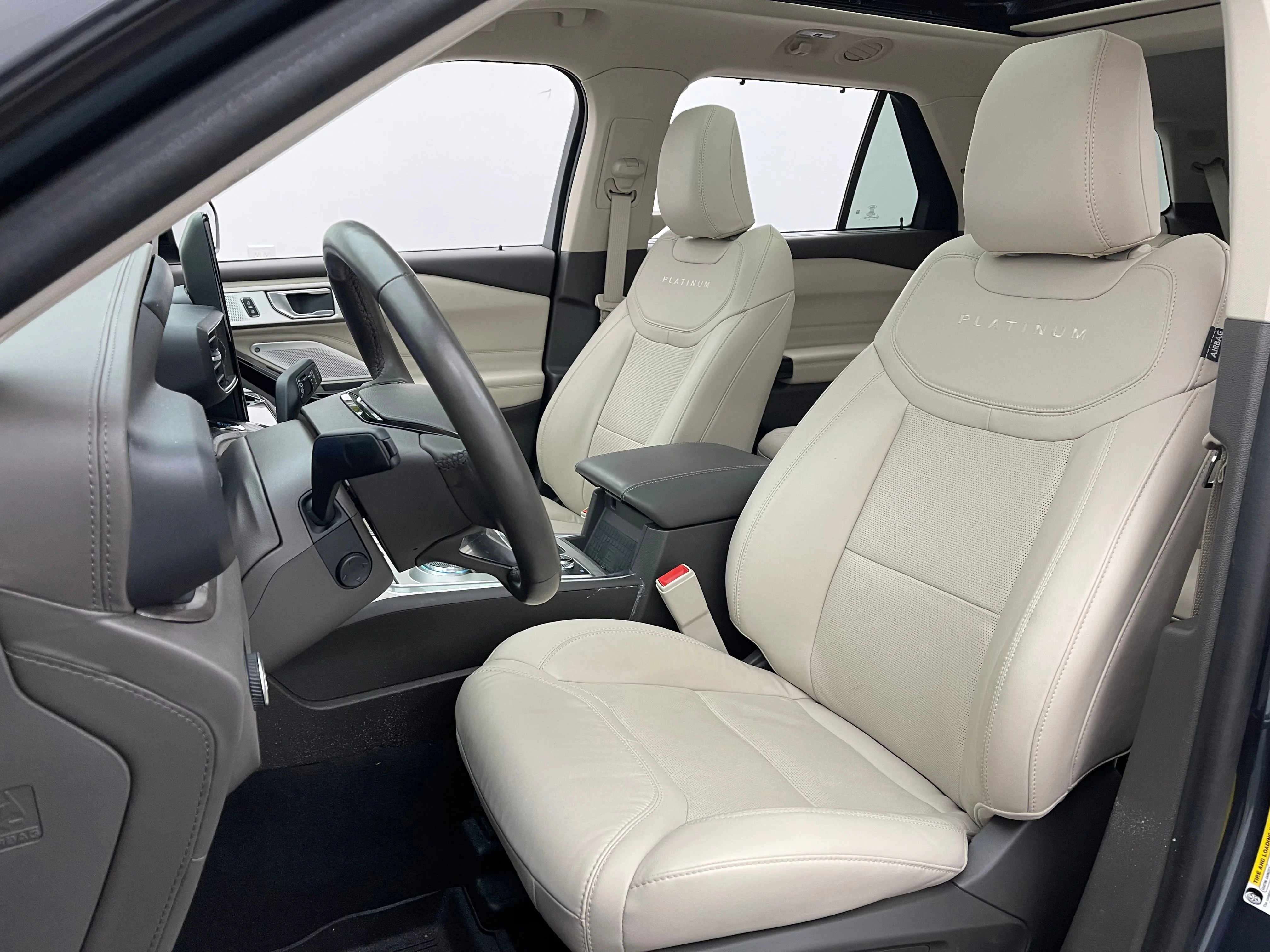Used 2024 Blue Metallic Ford Platinum image 21