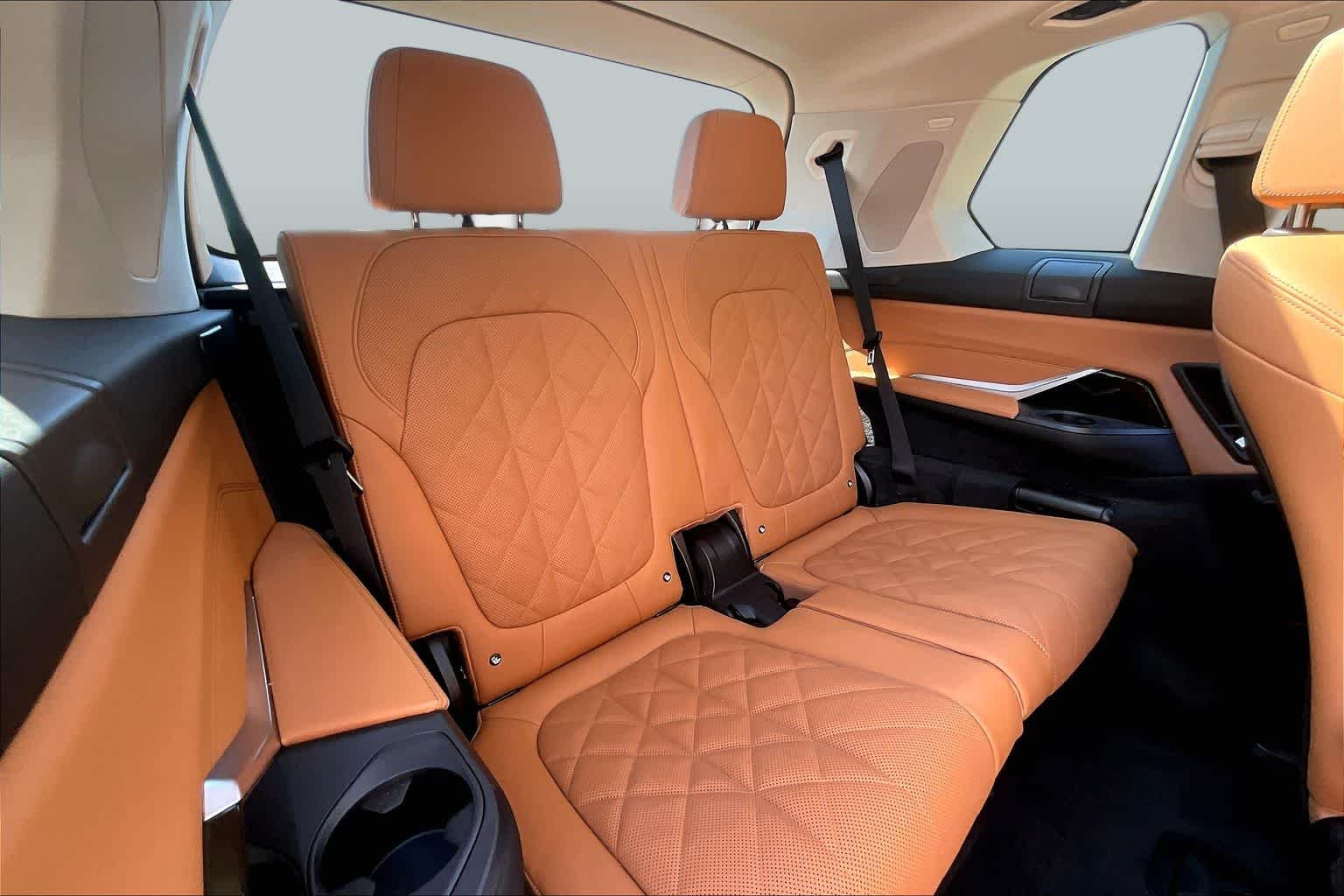 2025 BMW X7 40i - Photo 23