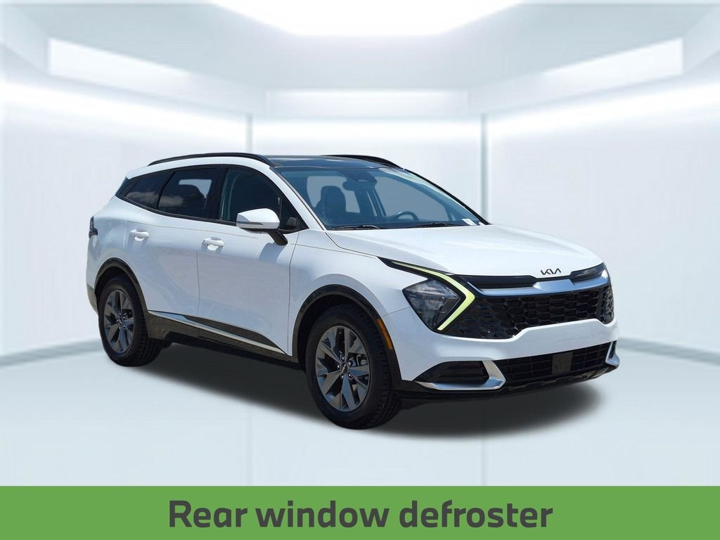 Used 2023 White Kia SX image 9