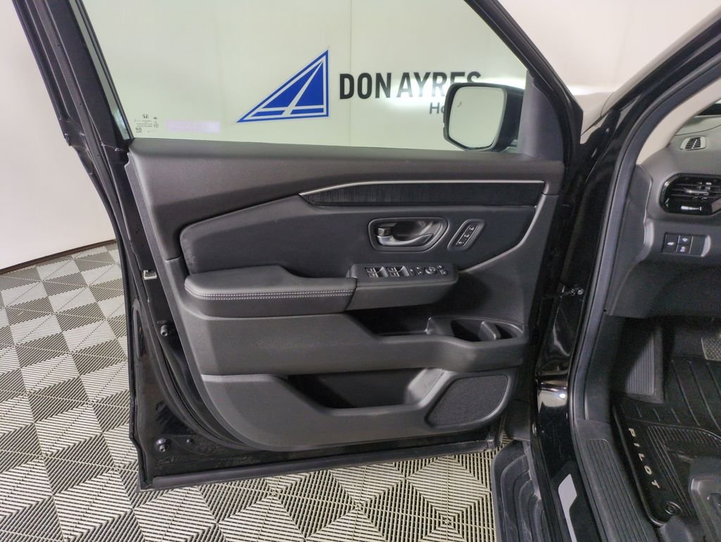 2024 Honda Pilot Elite - Photo 13