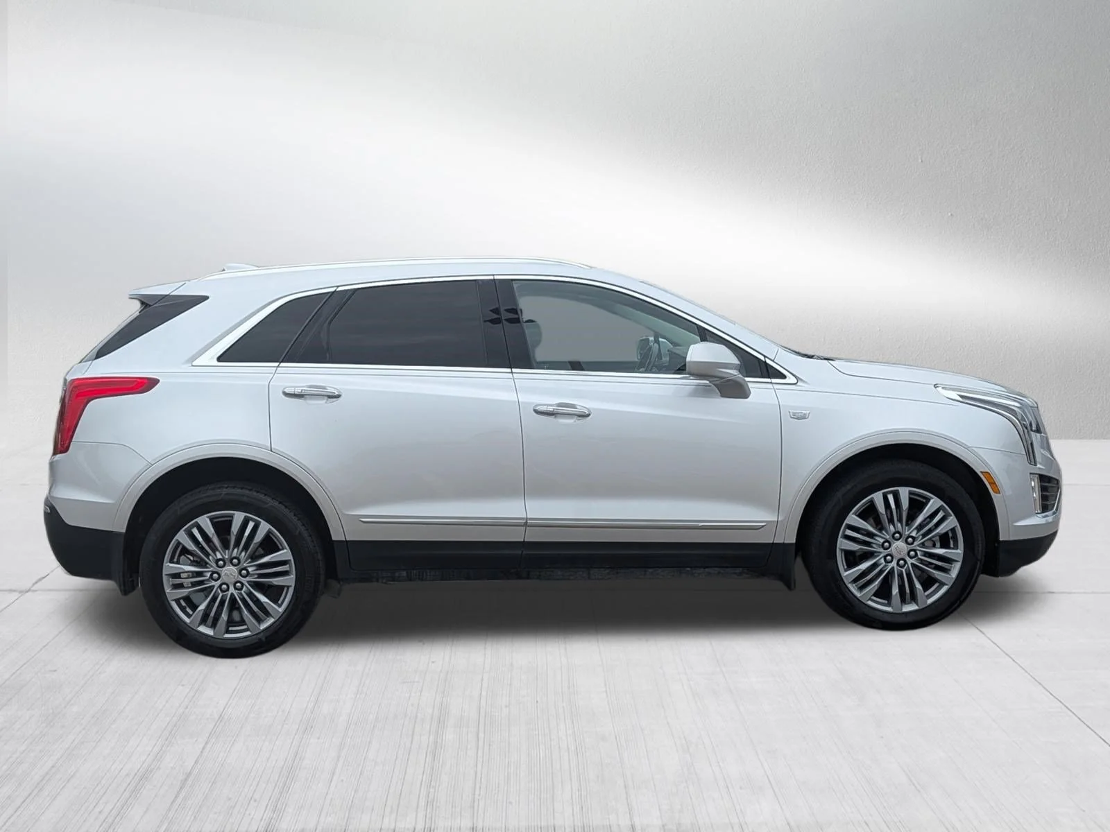Used 2017 Radiant Silver Metallic Cadillac Premium Luxury AWD image 8