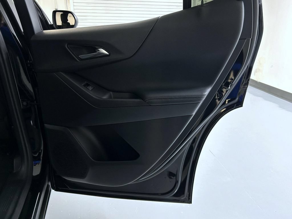 New 2027 Mosaic Black Metallic Chevrolet LT image 17