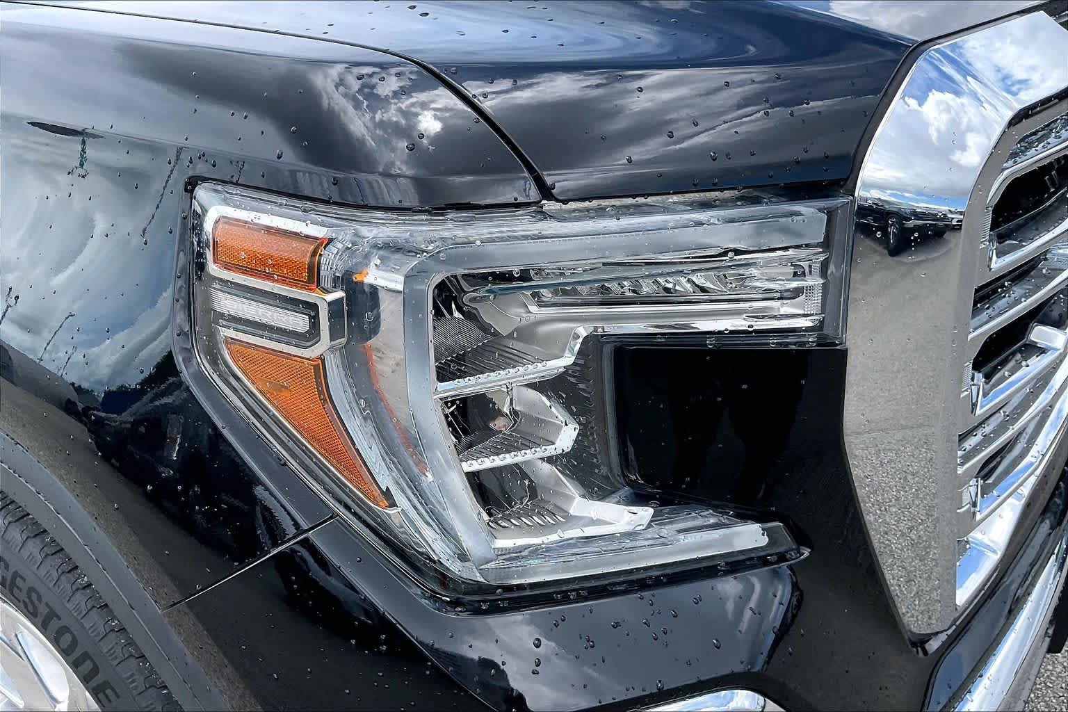Used 2020 Onyx Black GMC SLT image 27