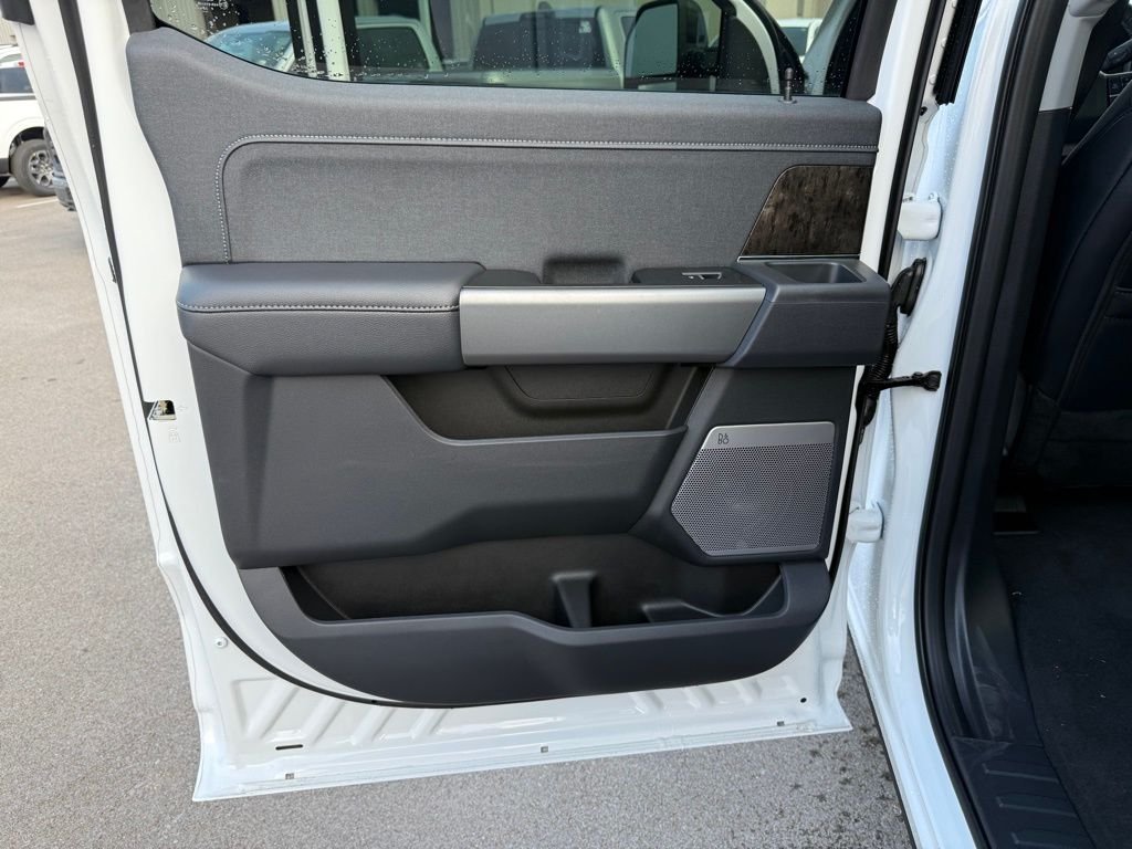 2026 Ford F-350 Super Duty Lariat - Photo 13