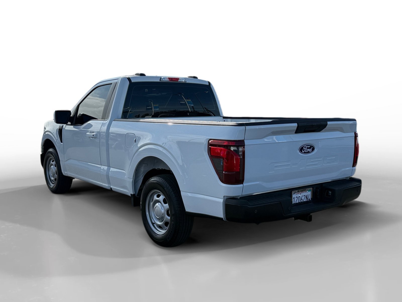 Certified Used 2026 Oxford White Ford XL image 3