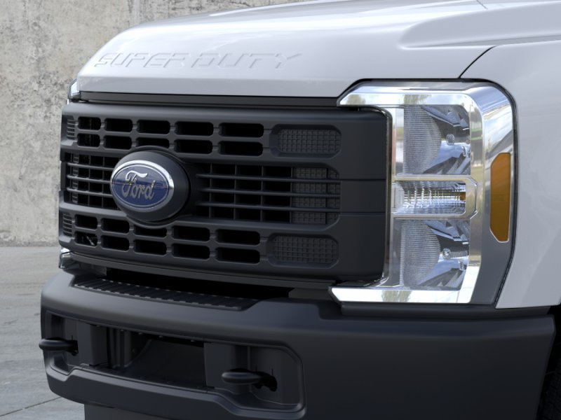 New 2026 Oxford White Ford XL image 17