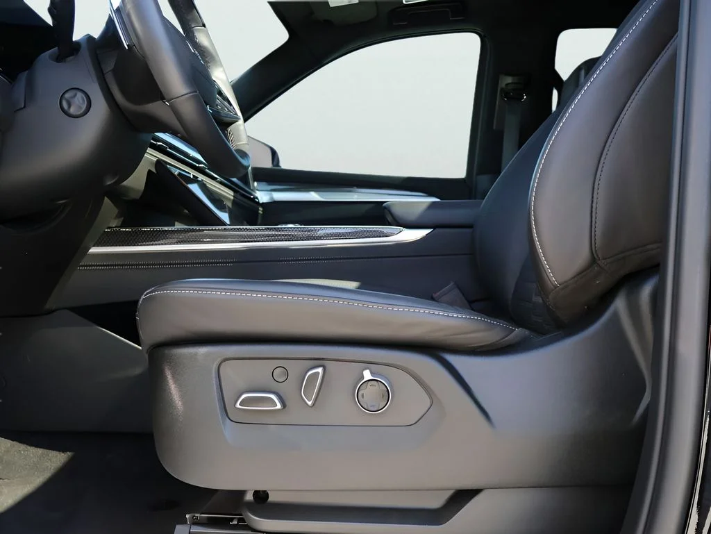 Used 2025 Black Raven Cadillac V-Series image 42