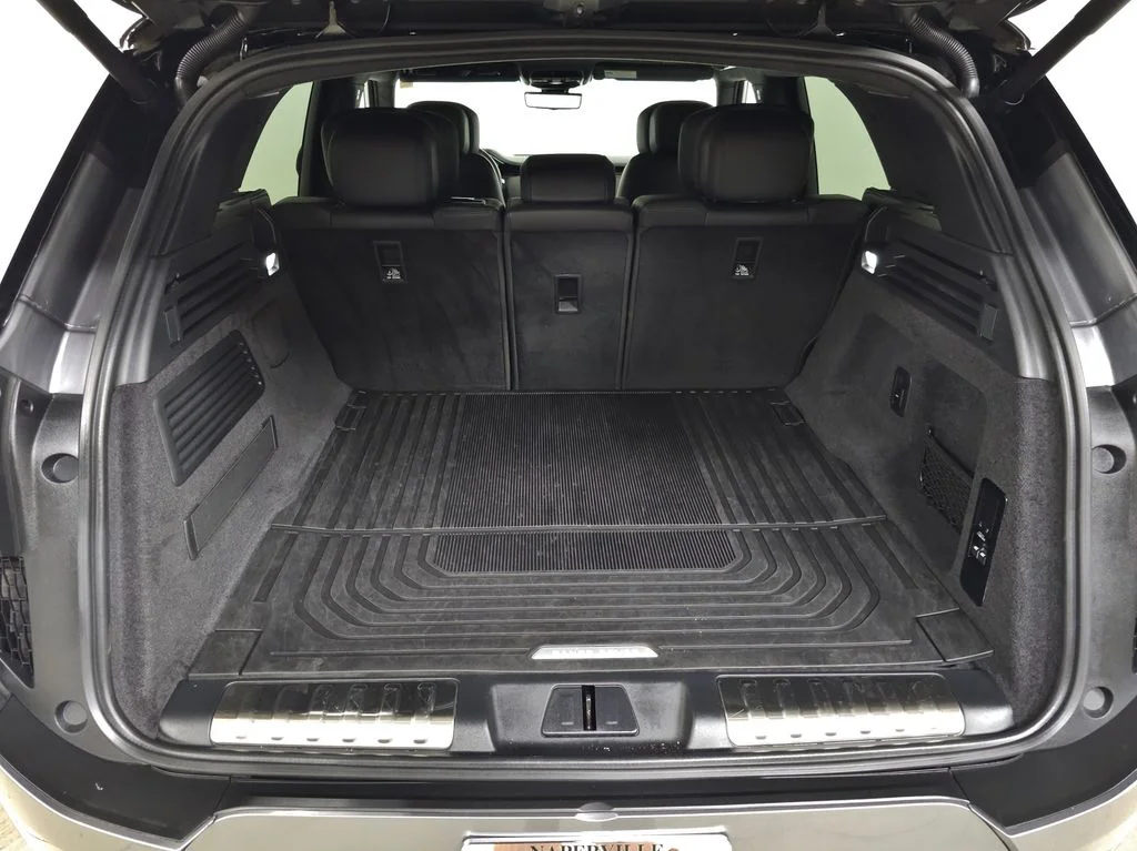 Certified Used 2025 Gray Land Rover Autobiography image 5