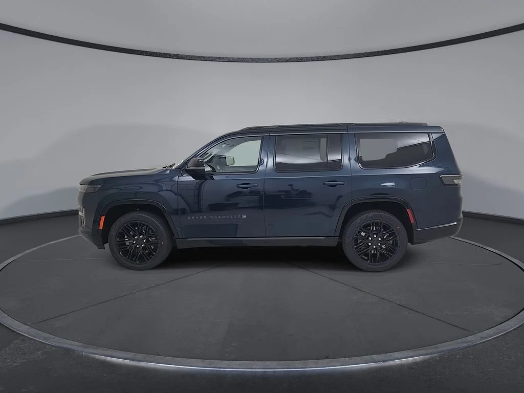 New 2026 Fathom Blue Pearl-Coat Exterior Paint (Late Availability) Jeep Limited Reserve image 9