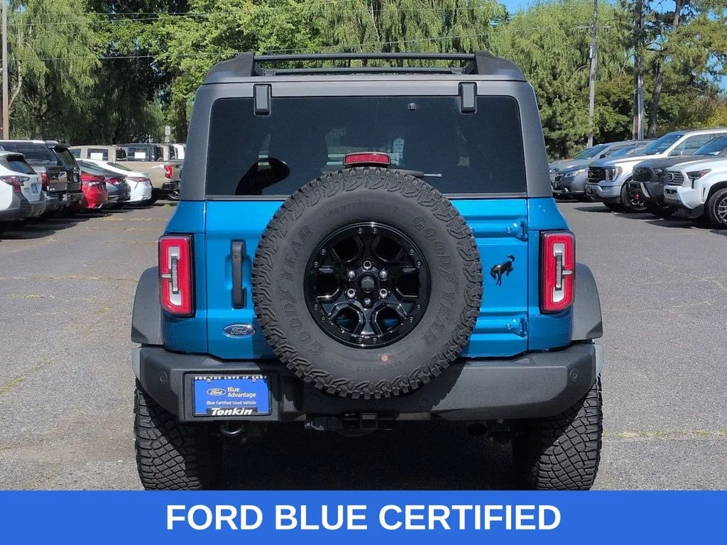 Used 2023 Velocity Blue Metallic Ford Wildtrak image 4