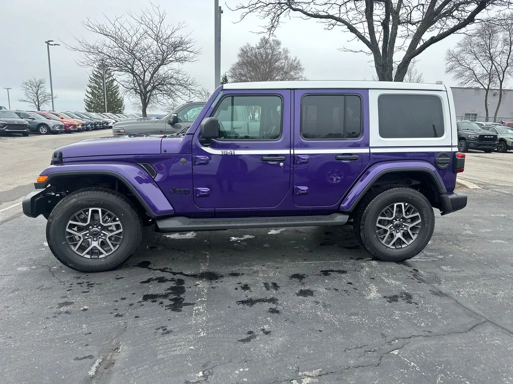New 2026 Reign Exterior Paint Jeep Sahara image 2