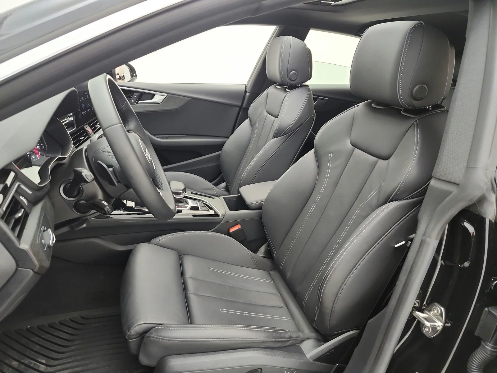 Used 2023 Mythos Black Metallic Audi S line Premium image 15