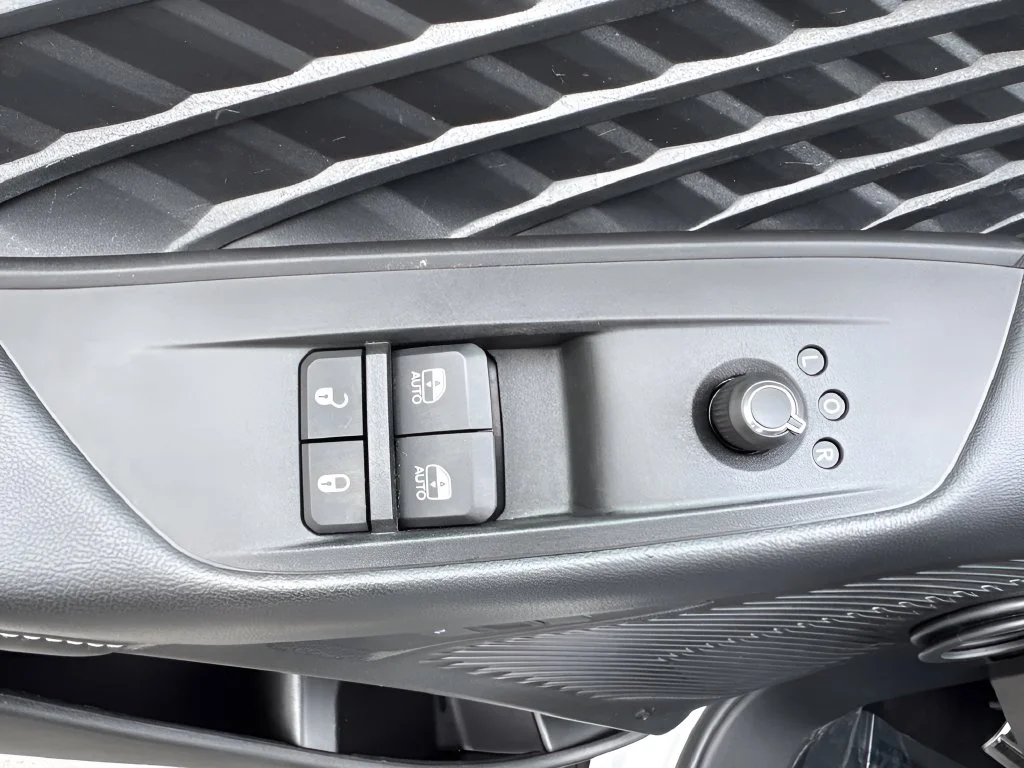 Used 2024 White Dodge R/T Scat Pack image 25