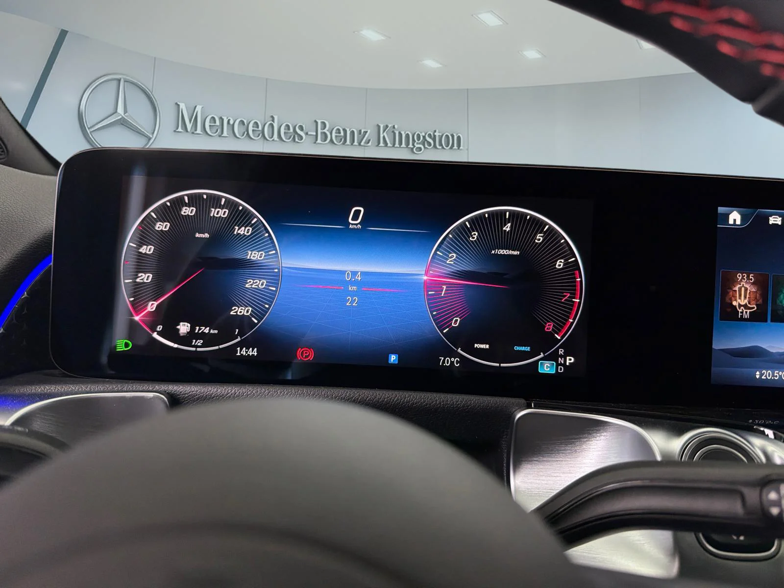 Used 2026 Black Mercedes-Benz GLB 250 4MATIC SUV image 14