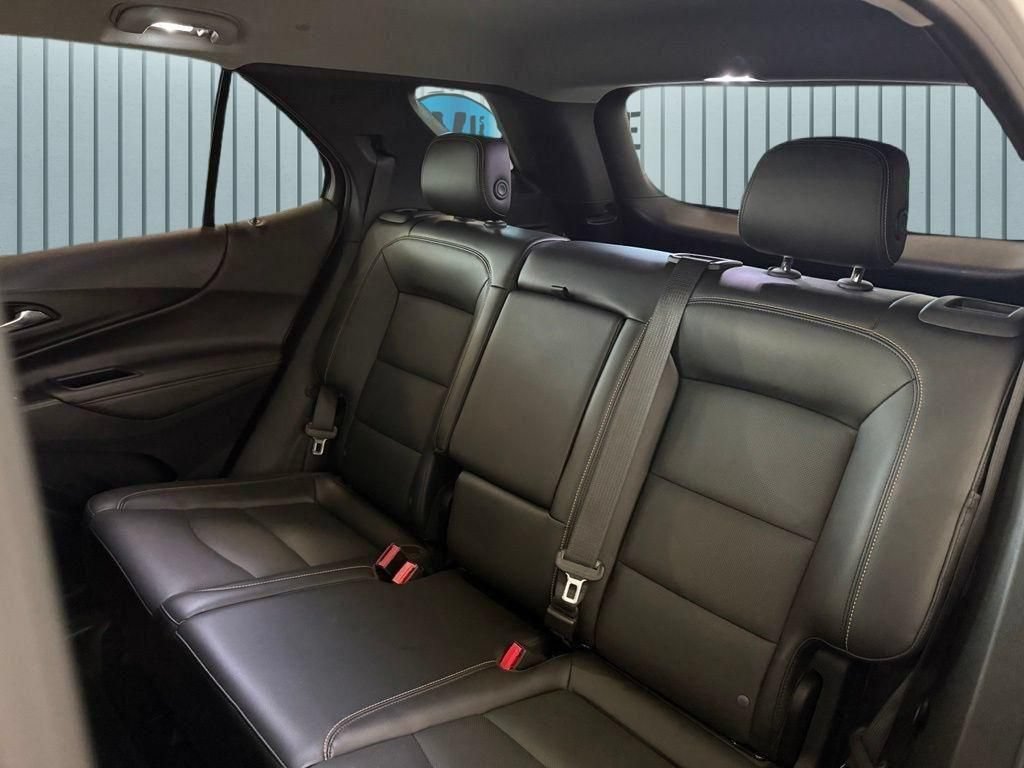 Used 2019 Silver Chevrolet Premier image 22
