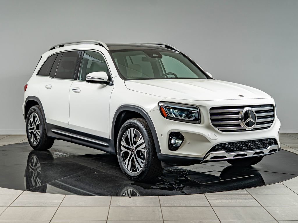 Certified Used 2026 Polar White Mercedes-Benz GLB 250 image 3