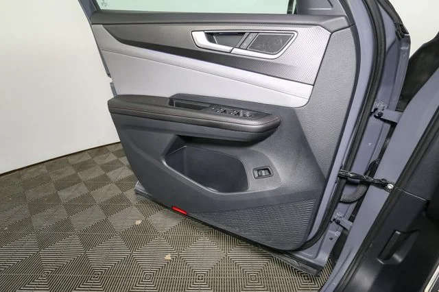 Used 2024 Gray Volkswagen 2.0T Peak Edition SE w/Technology image 39