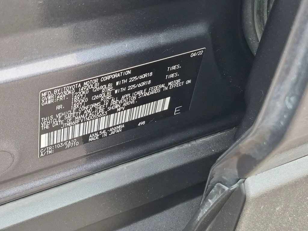 Used 2022 Magnetic Gray Metallic Toyota XLE Premium image 33