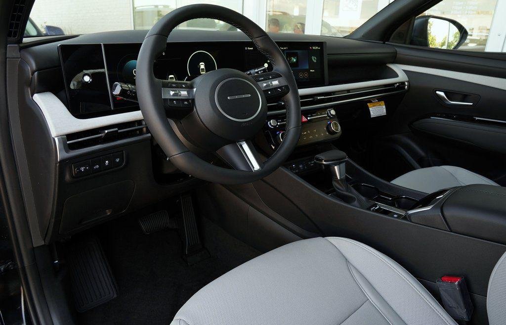 2025 Hyundai Santa Cruz Limited - Photo 15