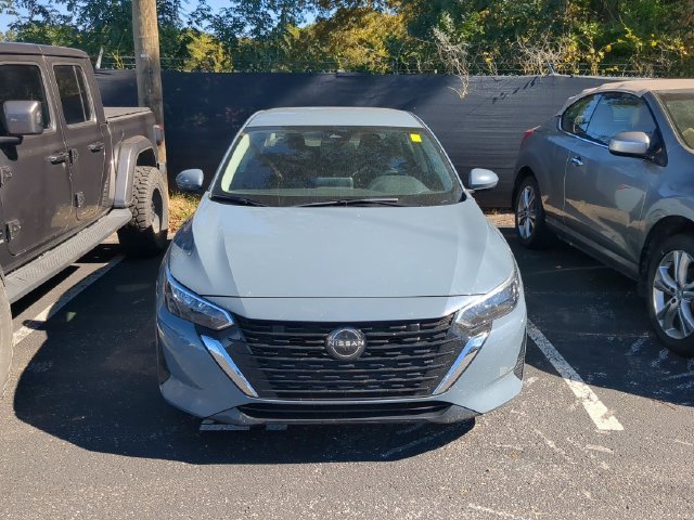 Used 2024 Atlantic Gray Metallic Nissan SV image 2