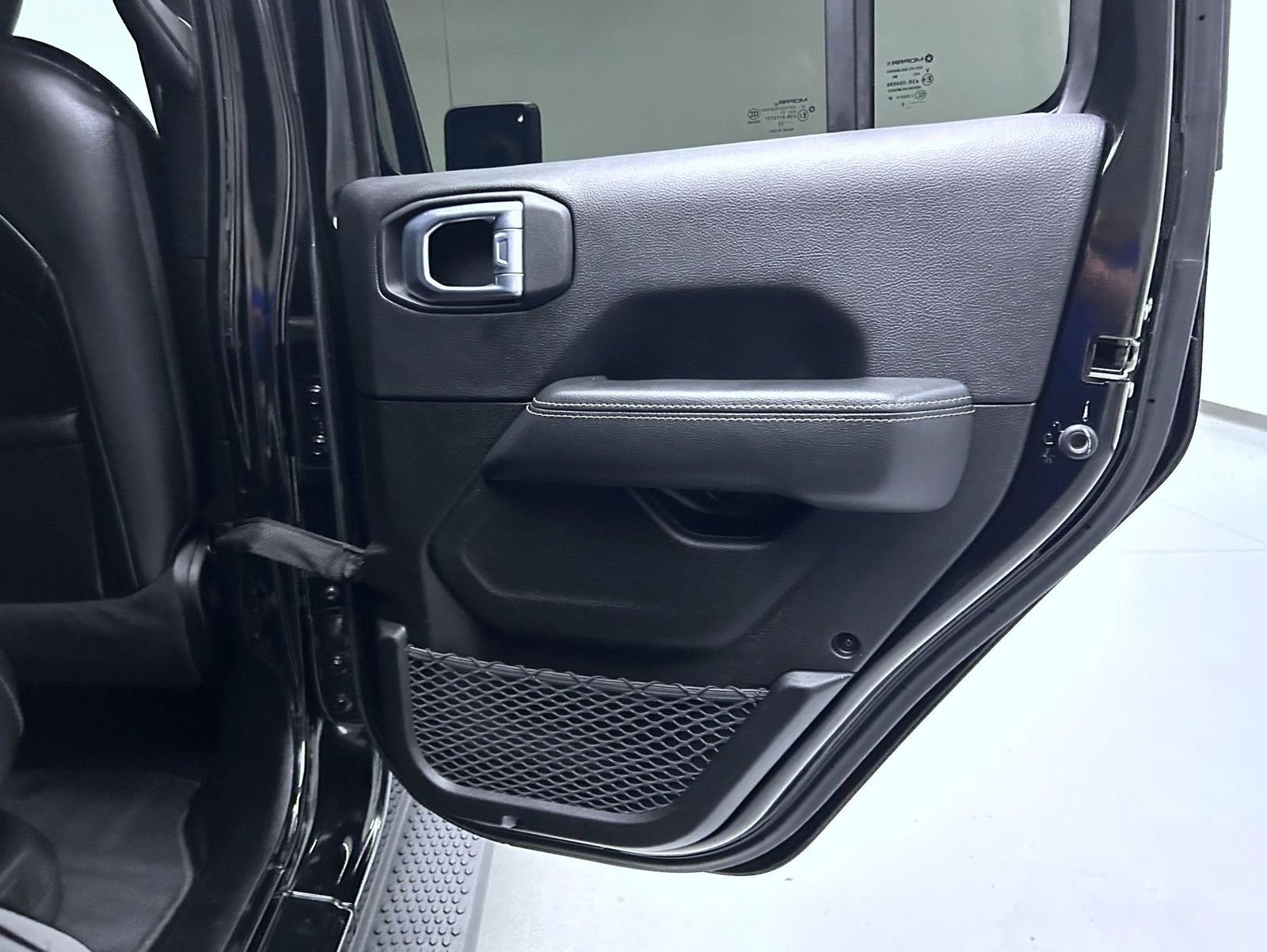 Used 2022 Black Jeep Unlimited Sahara 4xe image 17
