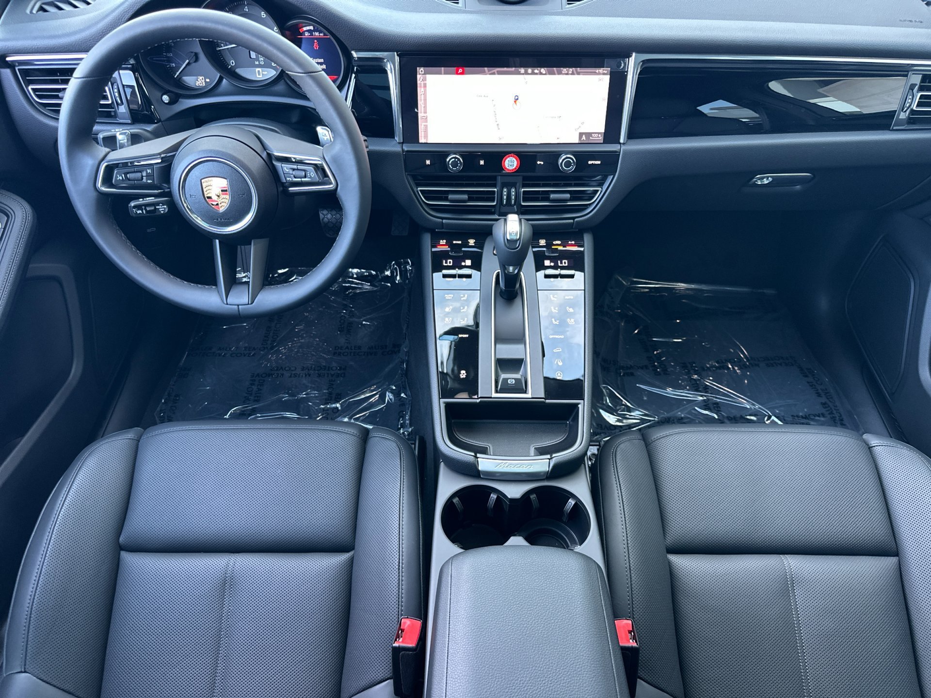 New 2026  Porsche Macan (AWD) image 7