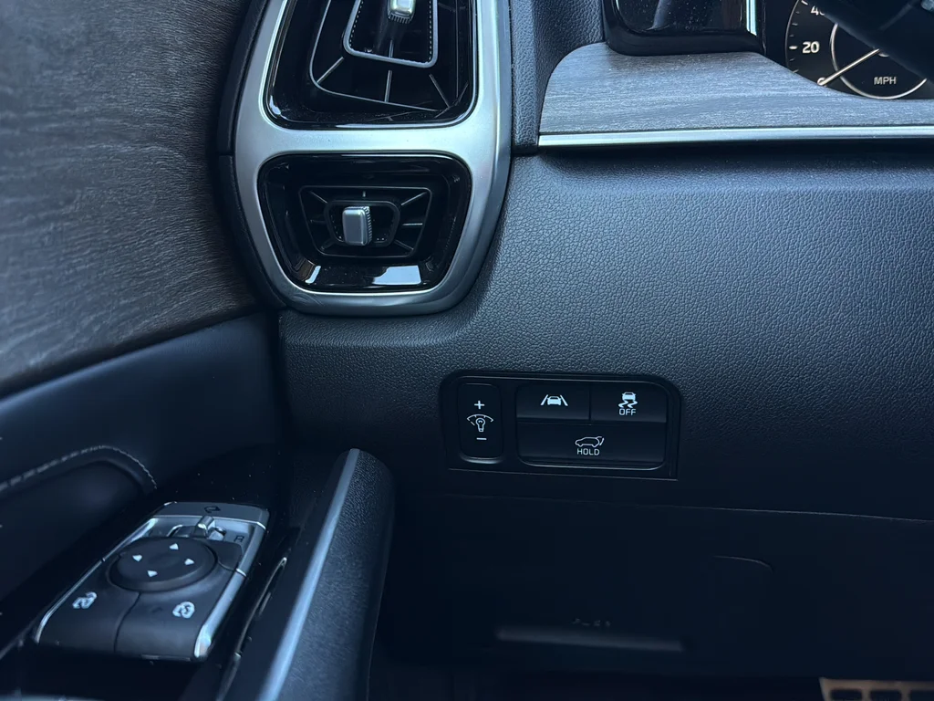 Used 2021 Everlasting Silver Kia SX Prestige X-Line image 18