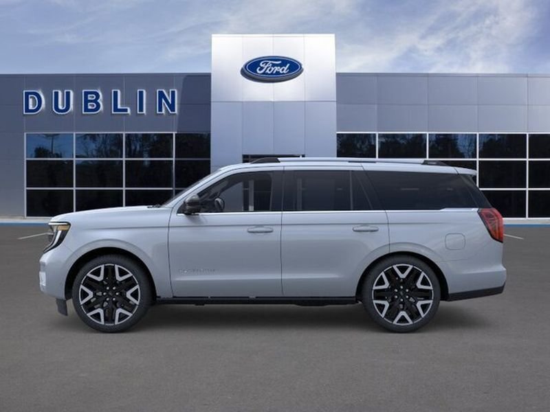 New 2026 Glacier Gray Metallic Tri-Coat Ford Platinum® image 3