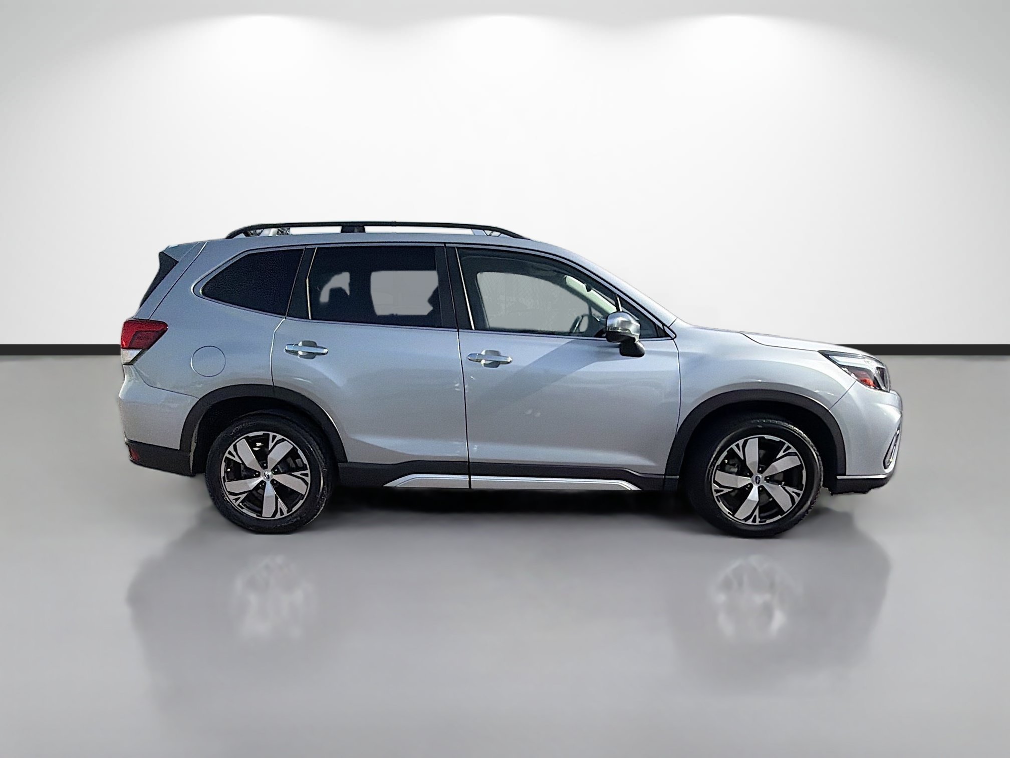 Used 2019 Ice Silver Metallic Subaru Touring image 2
