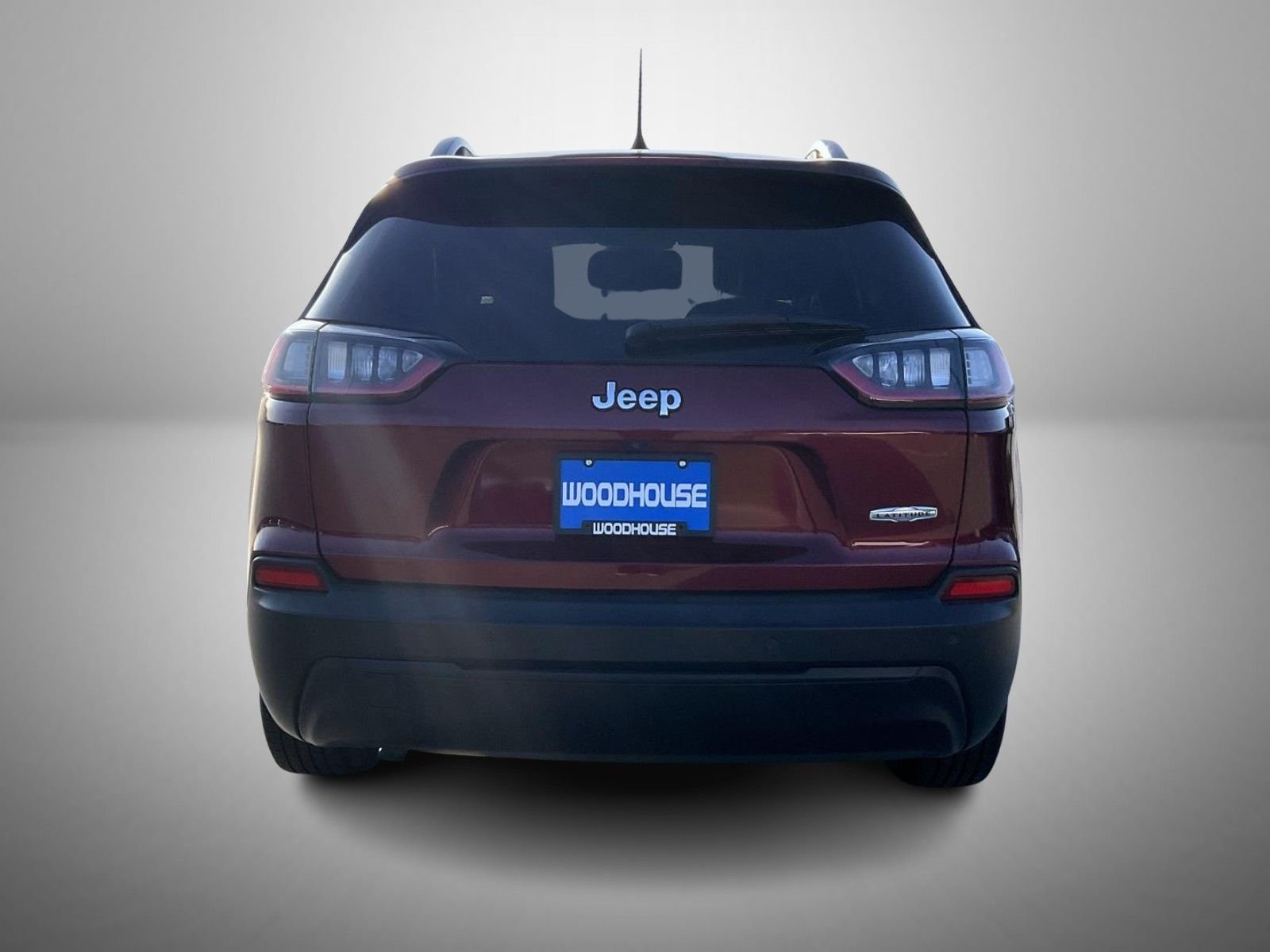 Used 2019 Red Jeep Latitude Plus image 6